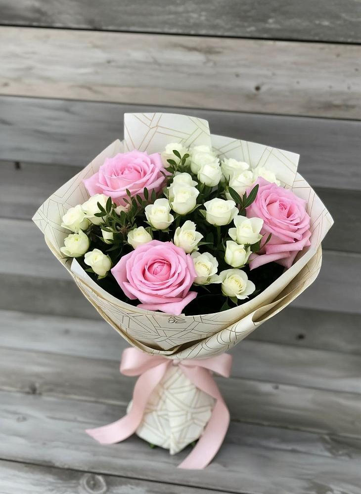 Букет цветов из: Розы в Вардане