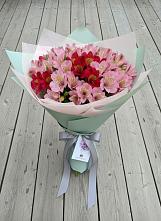Букет цветов из:  Альстромерии #REPLACE_PRED# Вардане