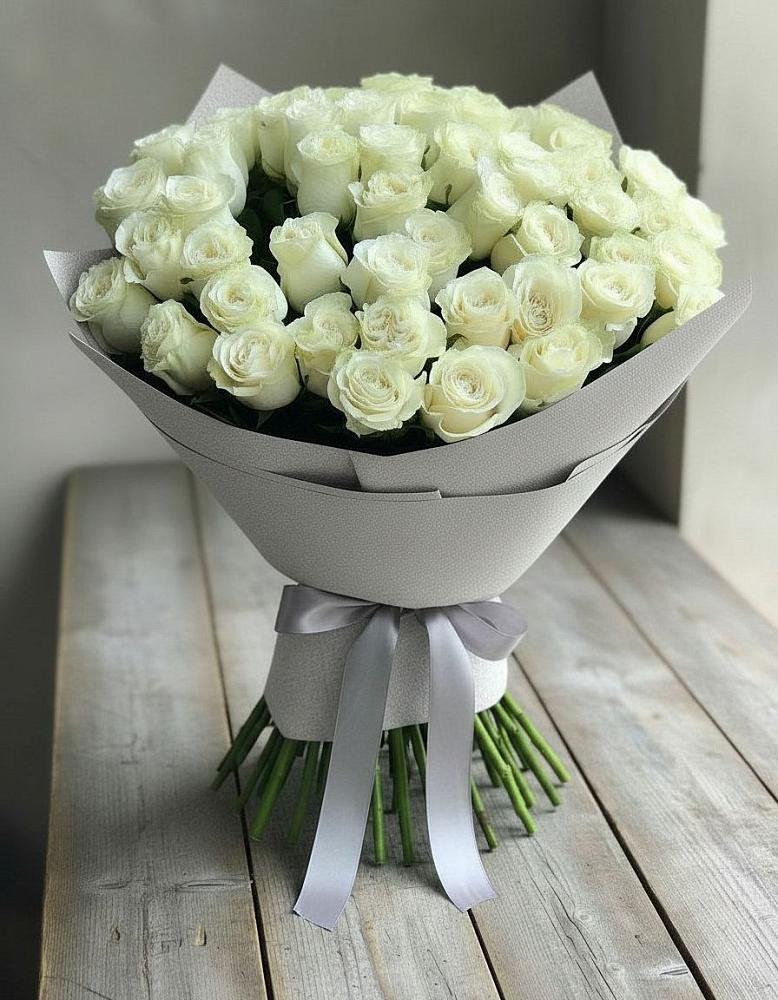 Букет 35 Белых роз в Вардане