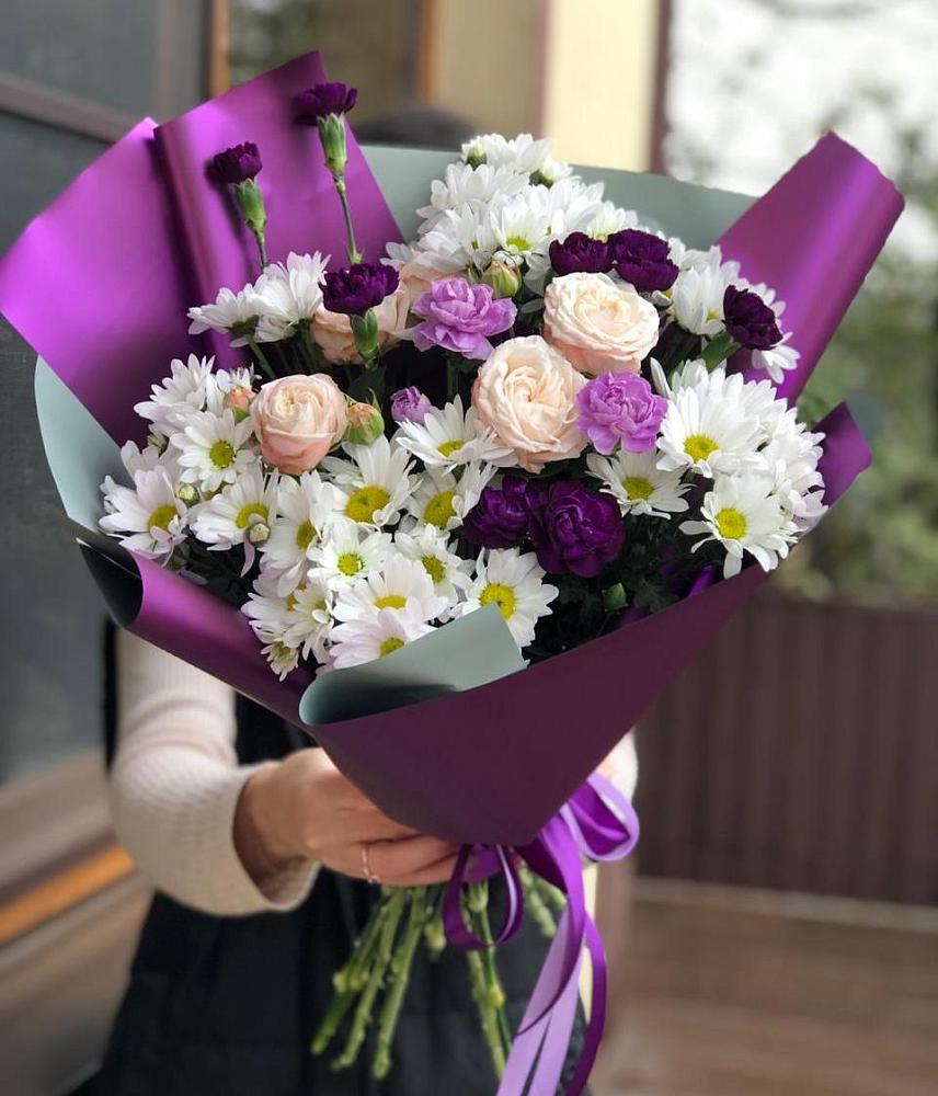 Букет цветов из: Хризантемы, Гвоздики и Розы в Вардане