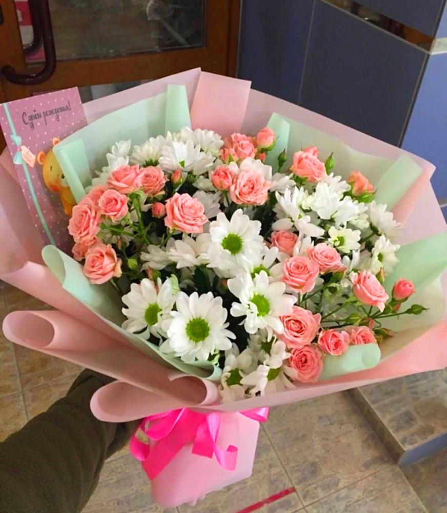 Букет цветов из: Розы и Хризантемы в Вардане