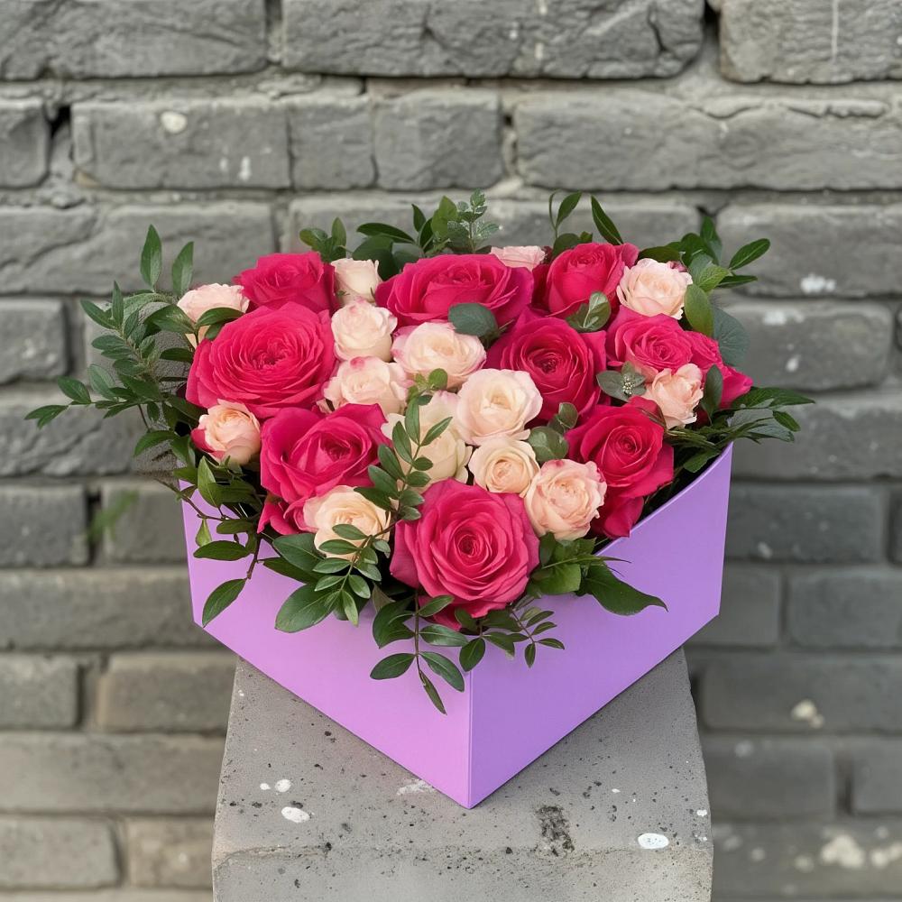 Цветочная композиция из Розы в коробке в Вардане
