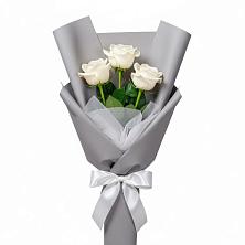 Букет 3 белые розы в Вардане