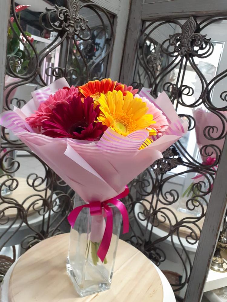 Букет цветов из: Герберы в Вардане