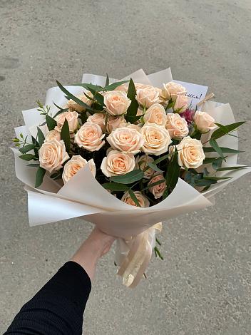 Букет Кремовые розы Латте в Вардане