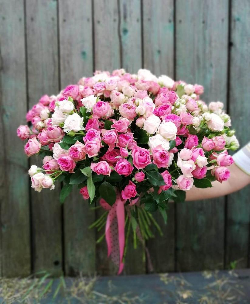 Букет Розовые кустовые розы Натали и Лав Лидия в Вардане