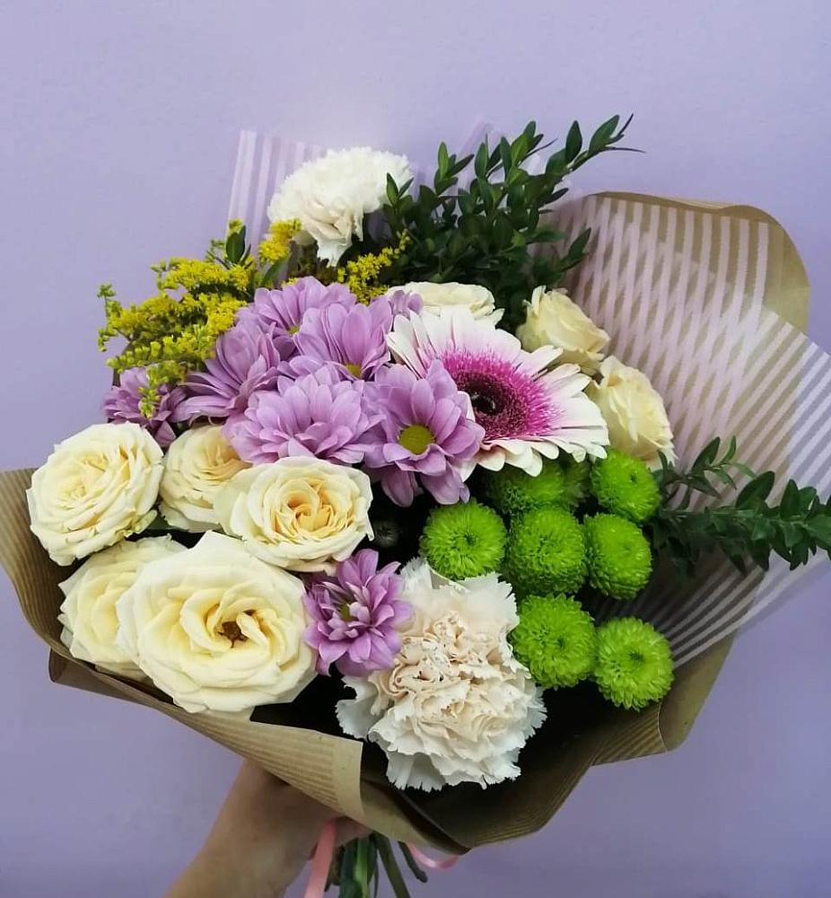 Букет цветов из: Хризантемы, Розы, Гвоздики и Герберы в Вардане