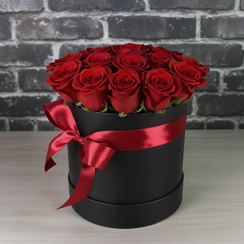 Цветочная композиция из Розы в шляпной коробке в Вардане