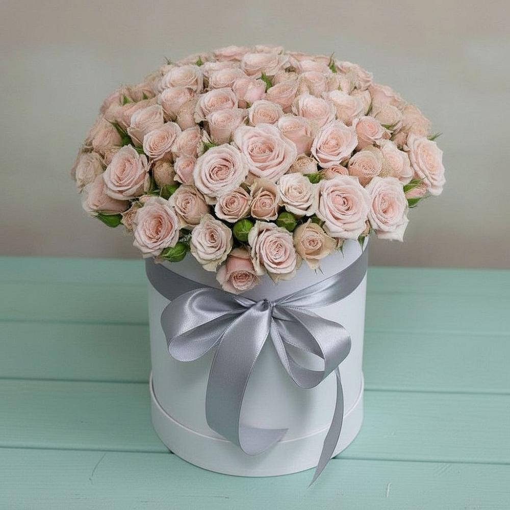 Цветочная композиция из Розы в шляпной коробке в Вардане